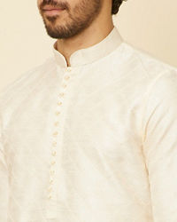 Manyavar Men Cream Grid Patterned Kurta Set