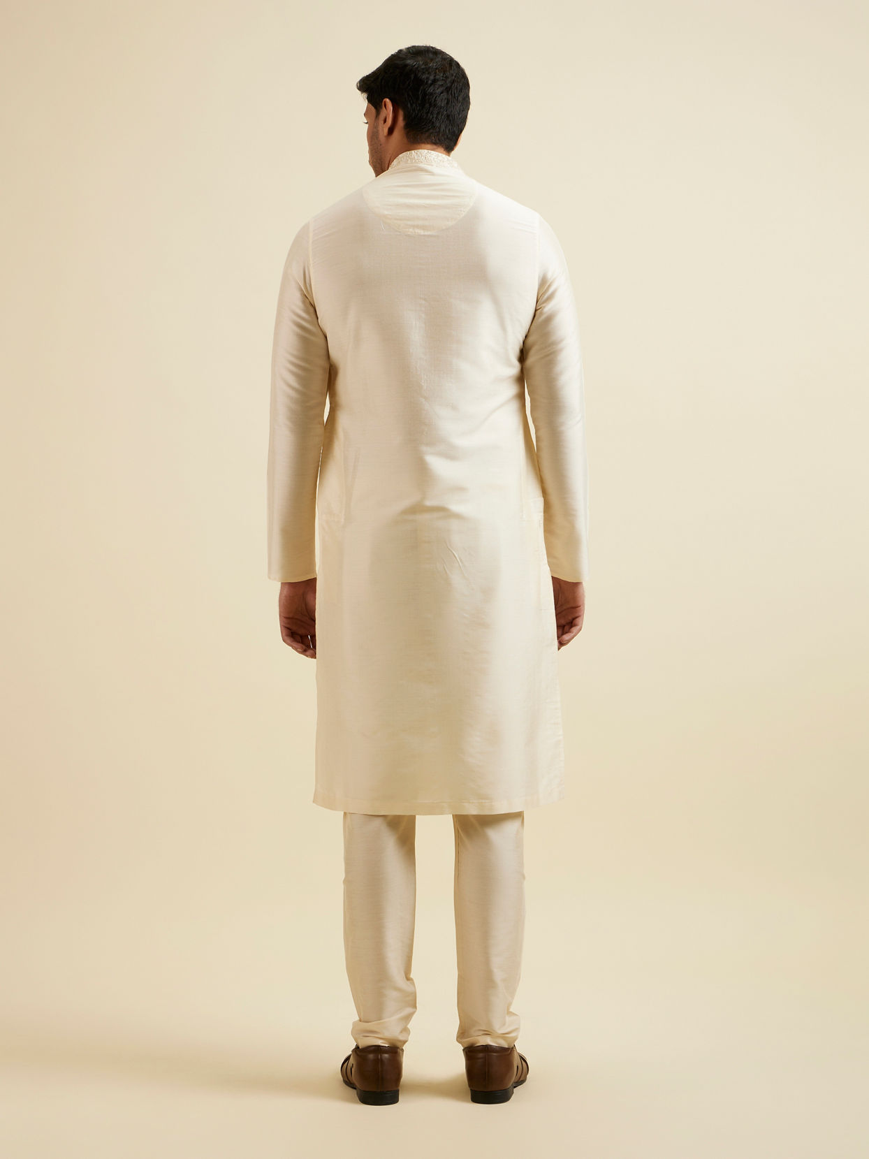 Manyavar Men Bright Cream Embroidered Kurta Set