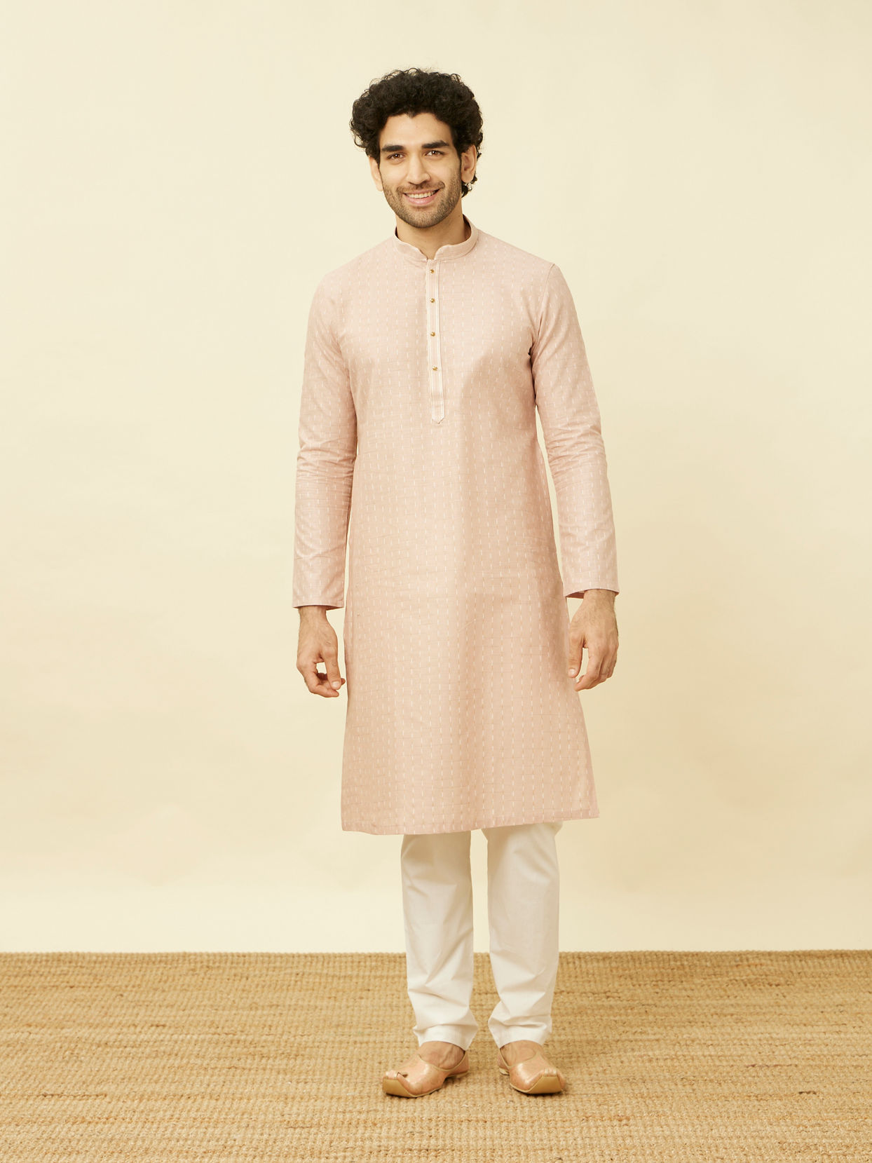 alt message - Manyavar Men Rosewater Pink Vertical Striped Kurta Set image number 2