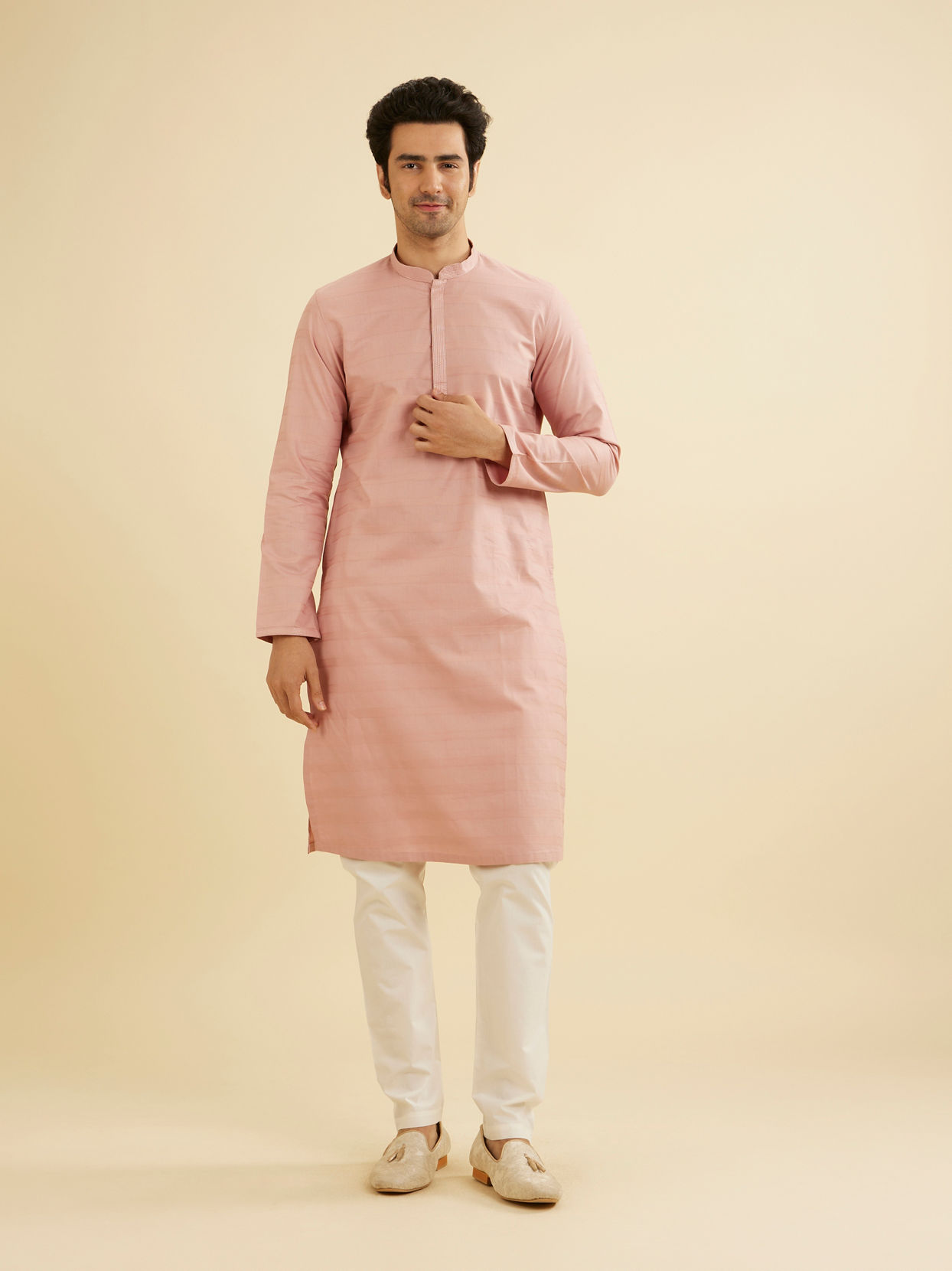 Manyavar Men Rosewater Pink Horizontal Striped Kurta Set image number 2