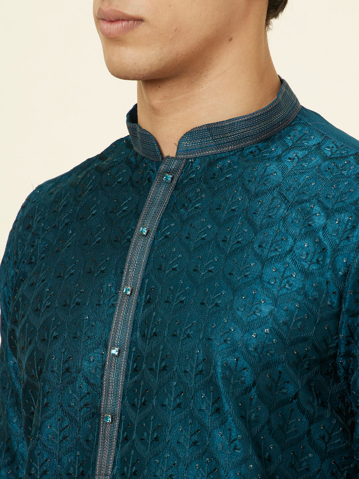 alt message - Manyavar Men Teal Blue Leaf Jaal Patterned Kurta Set image number 1