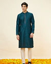 alt message - Manyavar Men Teal Blue Leaf Jaal Patterned Kurta Set image number 2