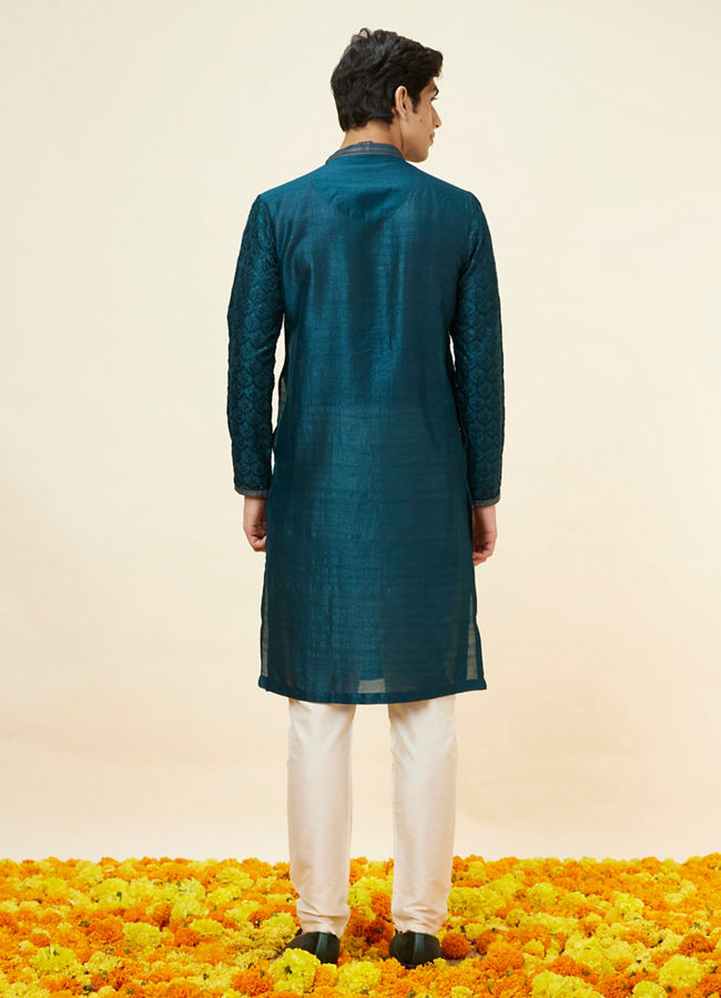 alt message - Manyavar Men Teal Blue Leaf Jaal Patterned Kurta Set image number 5