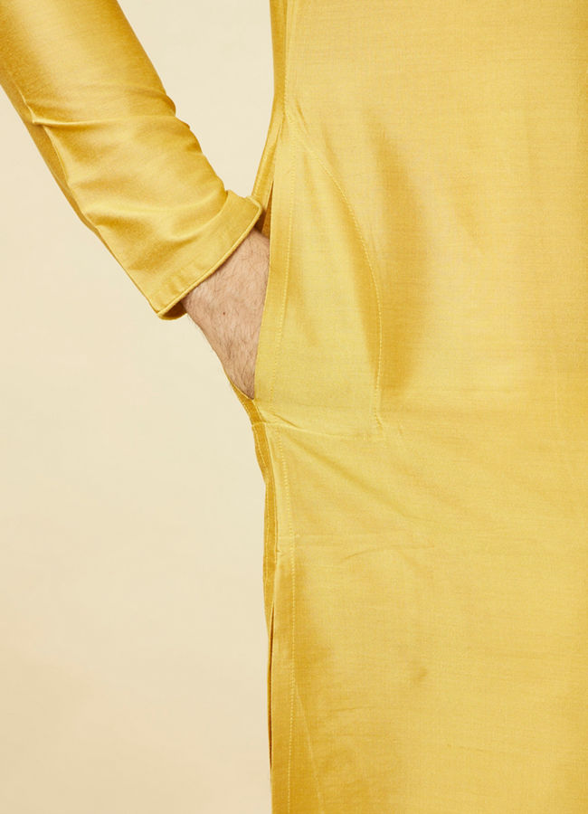 alt message - Manyavar Men Amber Yellow Kurta Set with Floral Embroidered Neckline image number 3