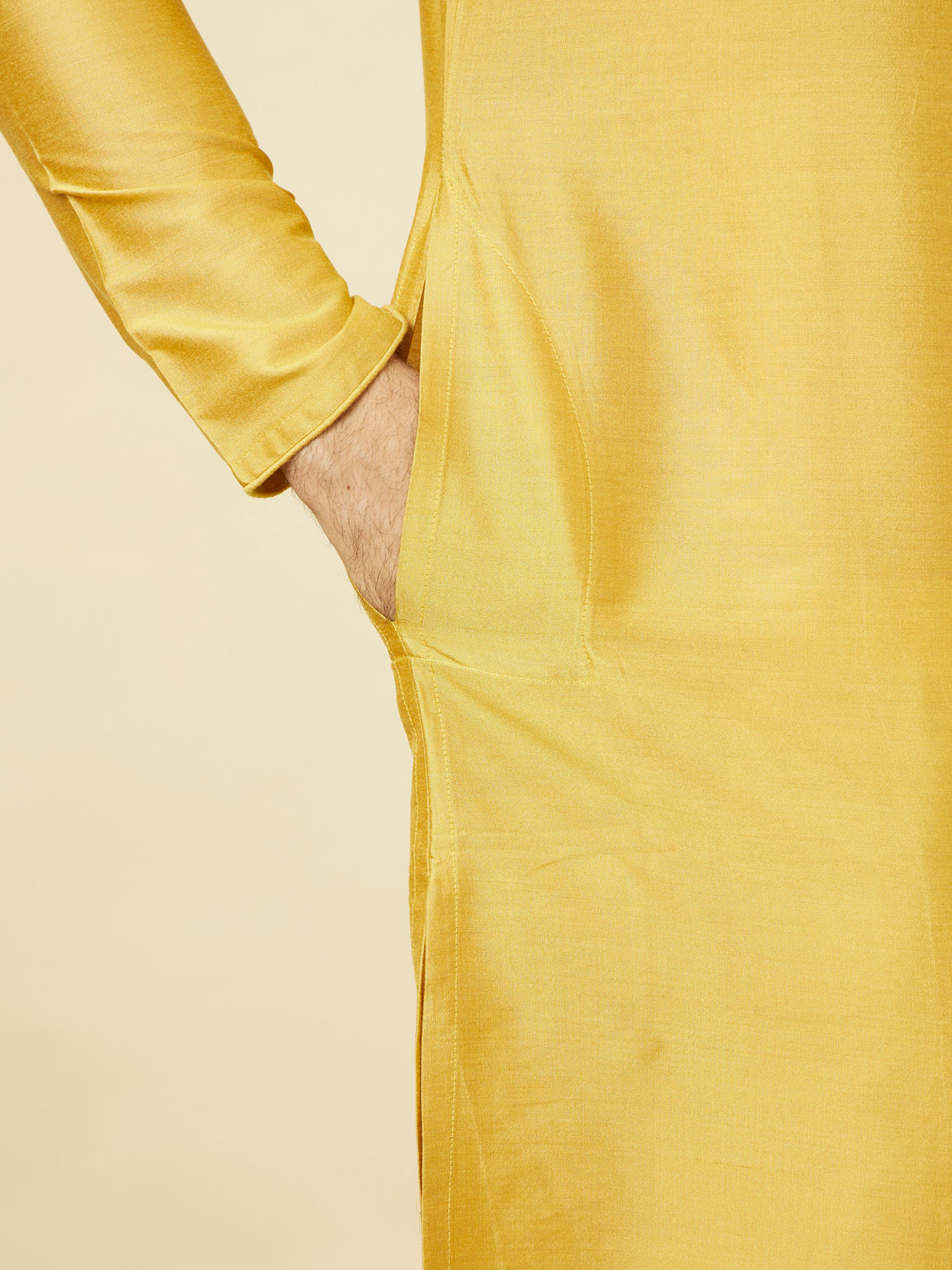 alt message - Manyavar Men Amber Yellow Kurta Set with Floral Embroidered Neckline image number 3