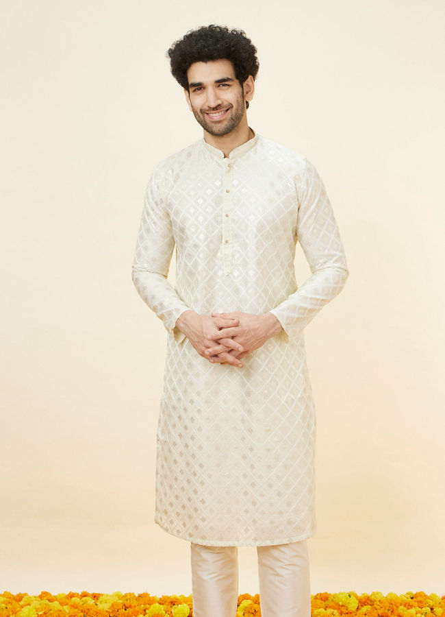Manyavar Men Pastel Green Kolam Motif Kurta Set