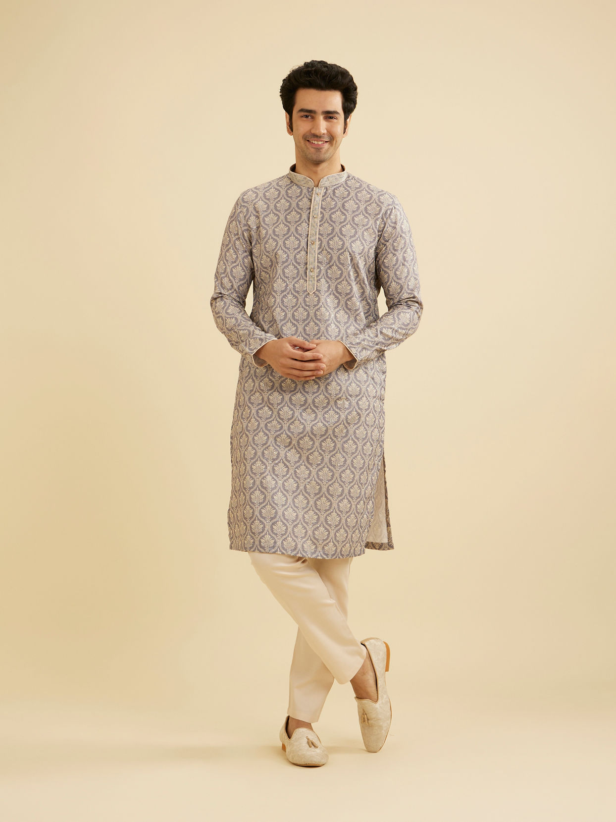 Manyavar Men Light Purple Jaal Printed Kurta Set image number 2