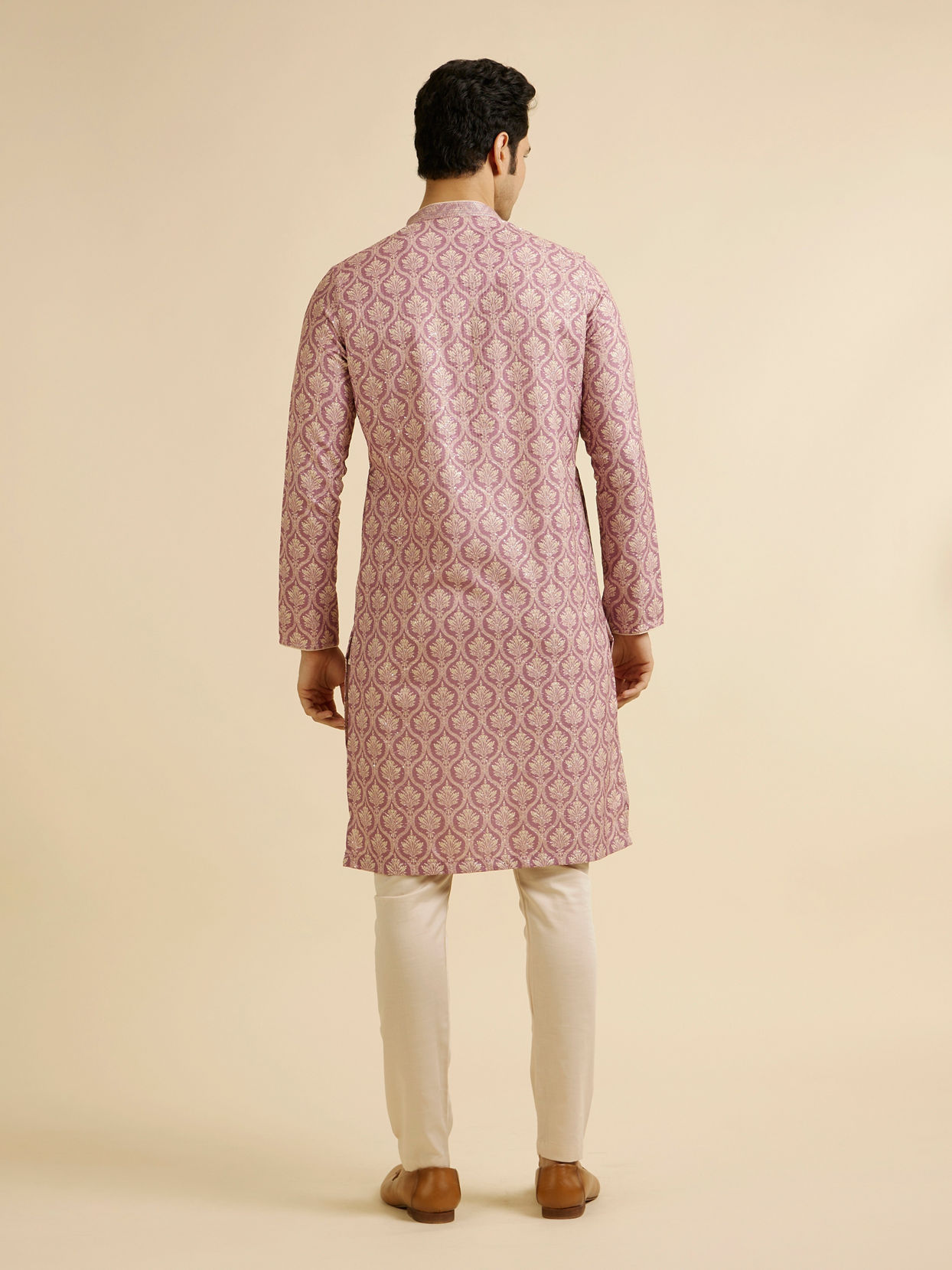 alt message - Manyavar Men Festive Dusty Pink Kurta Pajama image number 4