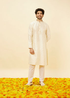 alt message - Manyavar Men Warm Cream Sequin Speckled Kurta Set image number 2