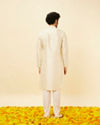 alt message - Manyavar Men Warm Cream Sequin Speckled Kurta Set image number 5