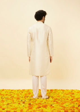 alt message - Manyavar Men Warm Cream Sequin Speckled Kurta Set image number 5