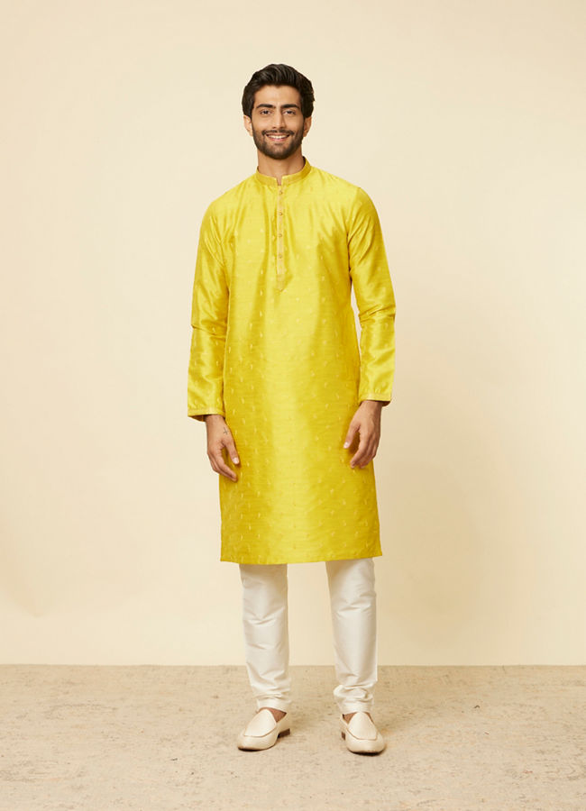 alt message - Manyavar Men Mustard Yellow Ditsy Floral Printed Kurta Set image number 2