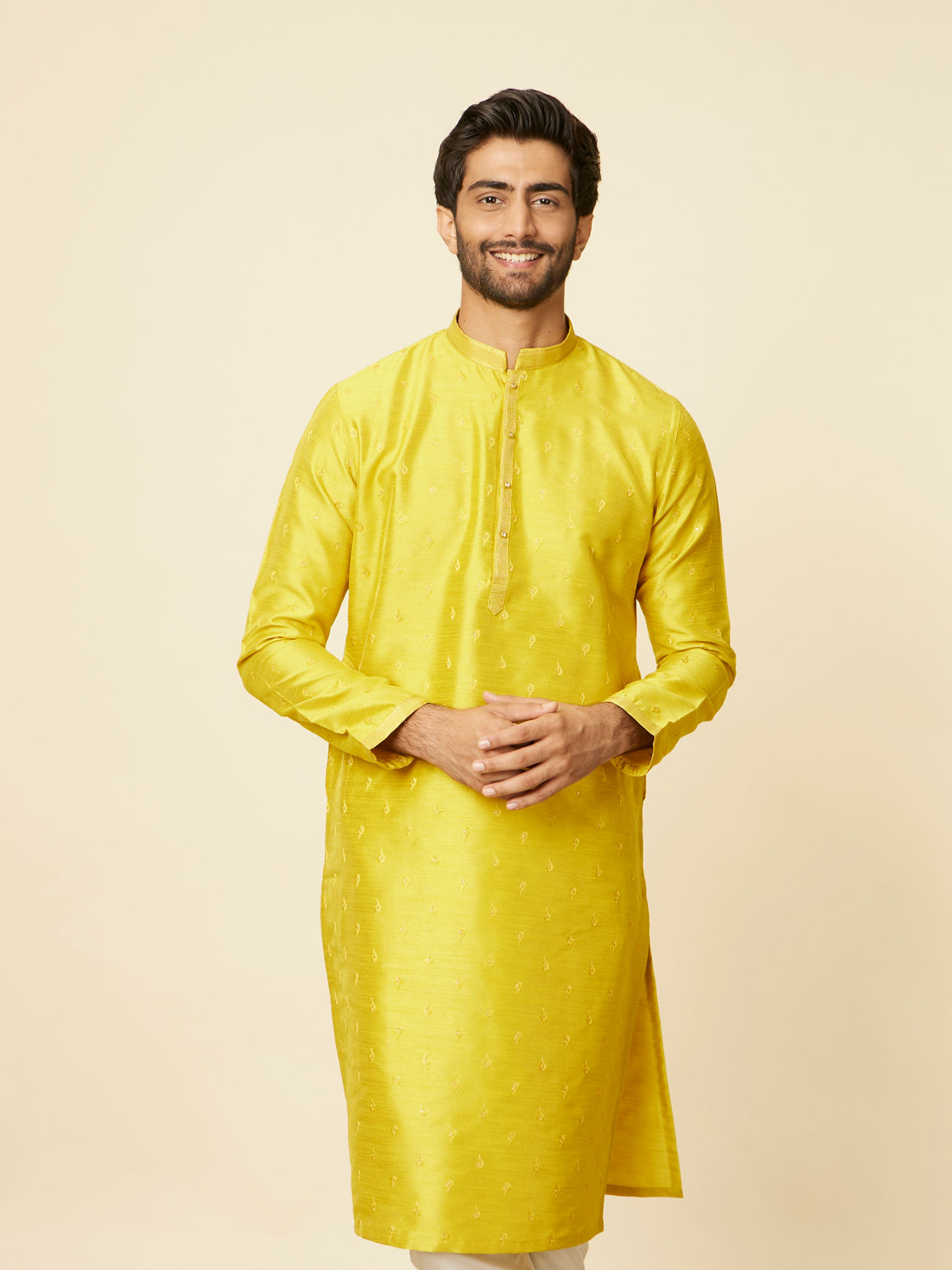 alt message - Manyavar Men Mustard Yellow Ditsy Floral Printed Kurta Set image number 0