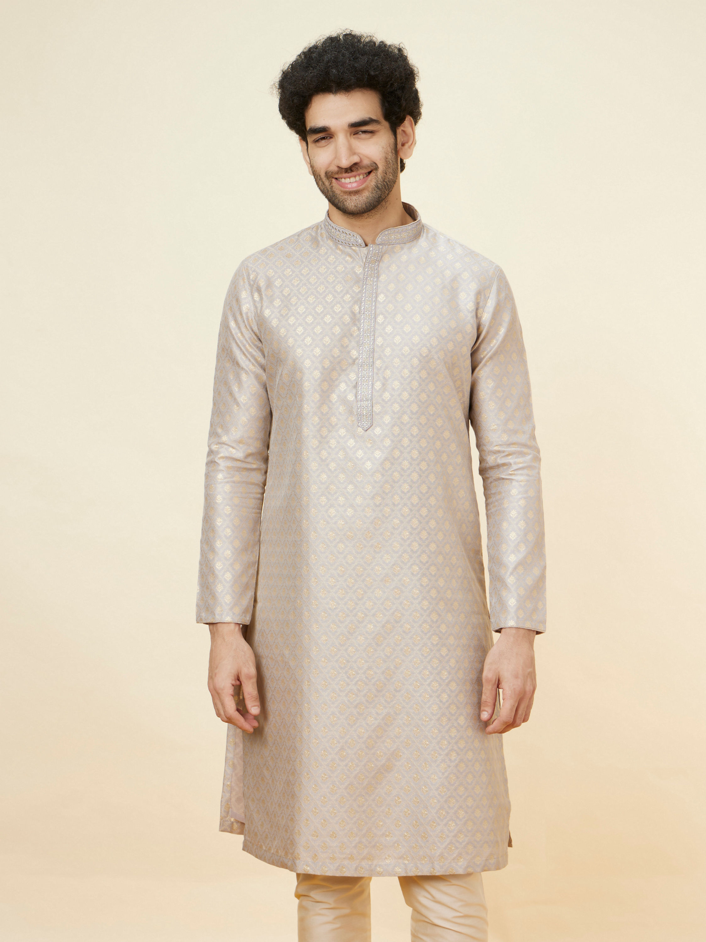 Manyavar Men Light Lilac Buta Motif Kurta Set