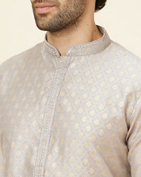 Manyavar Men Light Lilac Buta Motif Kurta Set