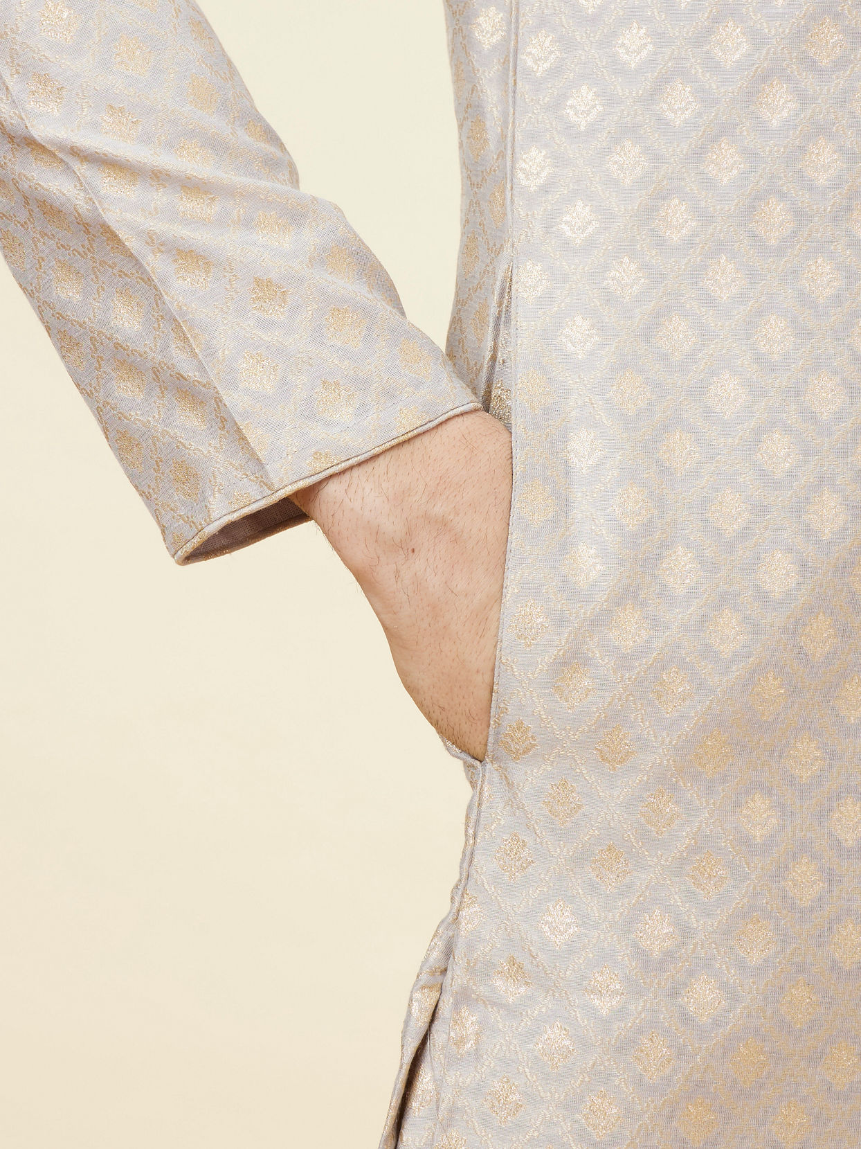 Manyavar Men Light Lilac Buta Motif Kurta Set