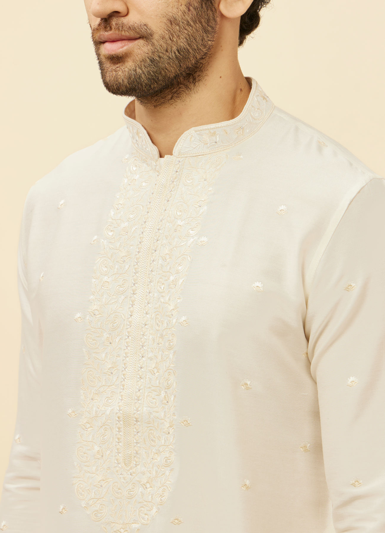 Manyavar Men Pearl White Bel Buti Embroidered Kurta Set