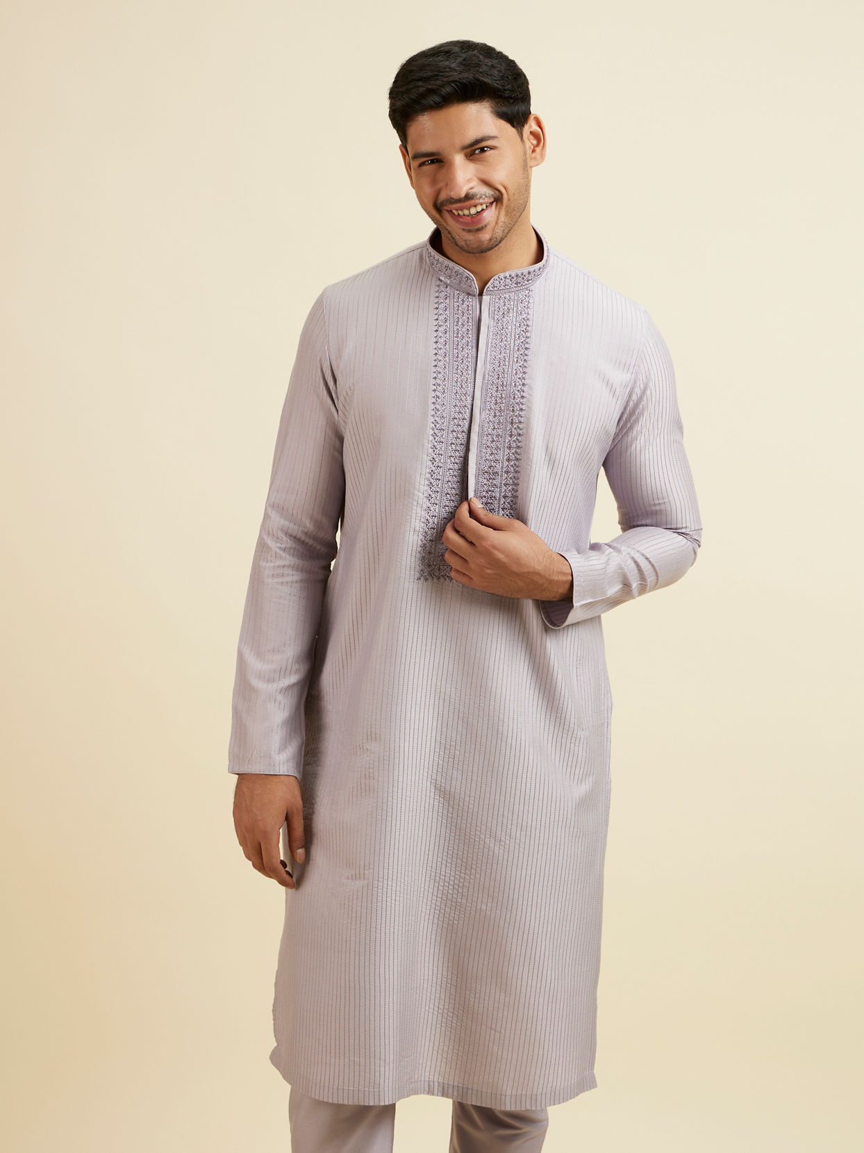 alt message - Manyavar Men Lilac Stripped Kurta Set with Sequins Work image number 0