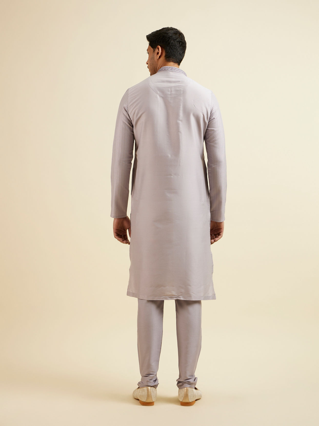 Manyavar Men Lilac Stripped Kurta Set with Sequins Work