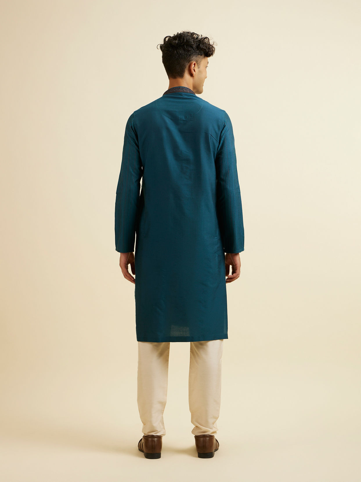 Manyavar Men Teal Blue Striped Kurta Set