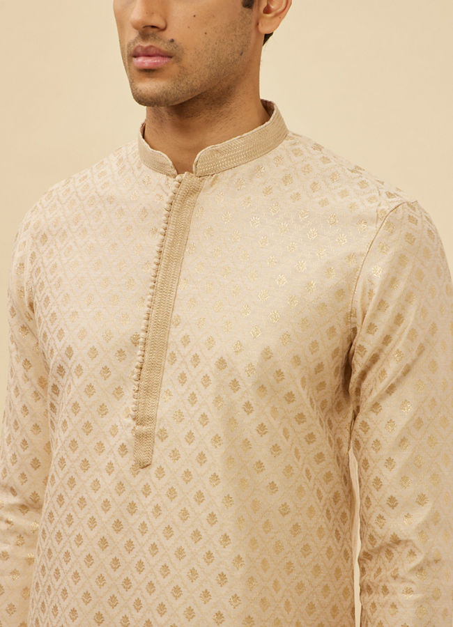 alt message - Manyavar Men Golden Beige Buta Patterned Kurta Set image number 1