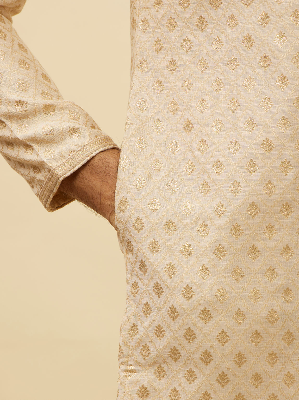 alt message - Manyavar Men Golden Beige Buta Patterned Kurta Set image number 3