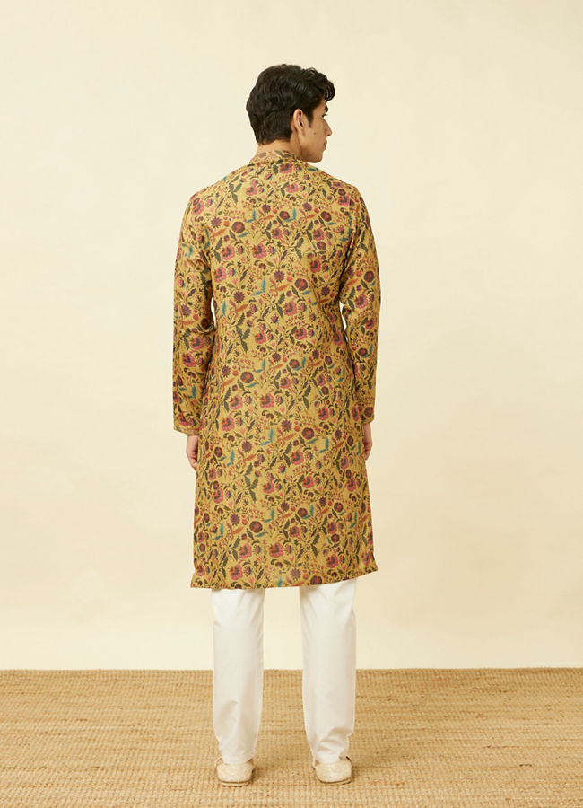 alt message - Manyavar Men Melon Orange Floral Printed Kurta Set image number 5