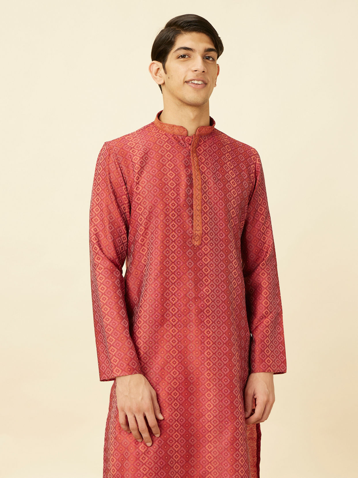 alt message - Manyavar Men Coral Red Diamond Printed Kurta Set image number 0