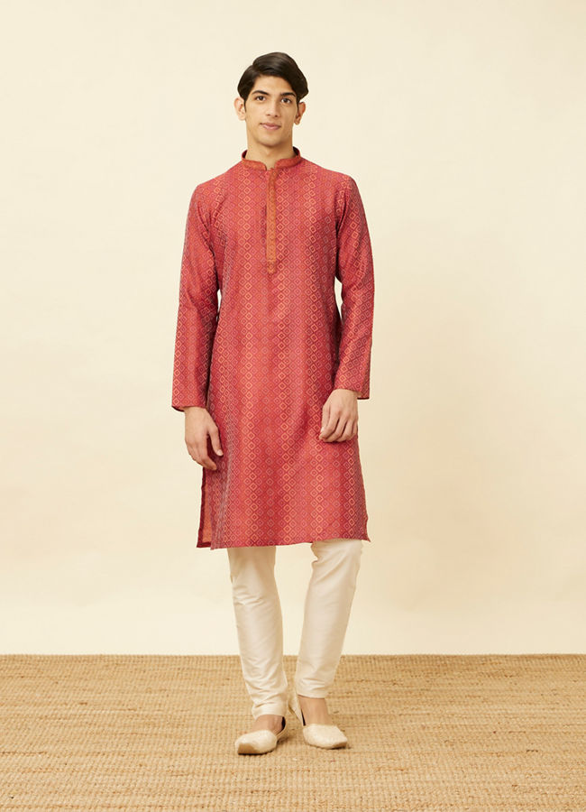 alt message - Manyavar Men Coral Red Diamond Printed Kurta Set image number 2