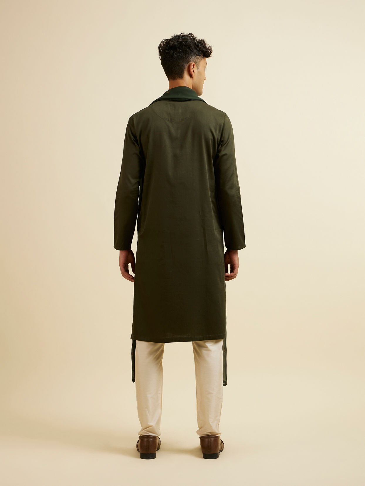 Manyavar Men Dark Blue Embroidered Kurta Set with Dupatta