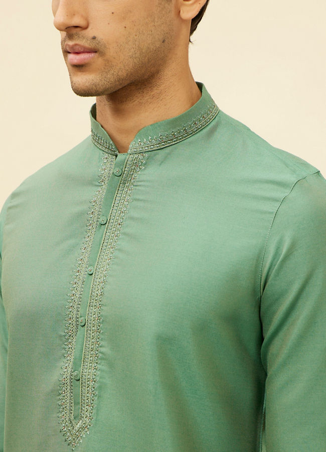 Manyavar Men Emerald Green Embroidered Neckline Kurta Set