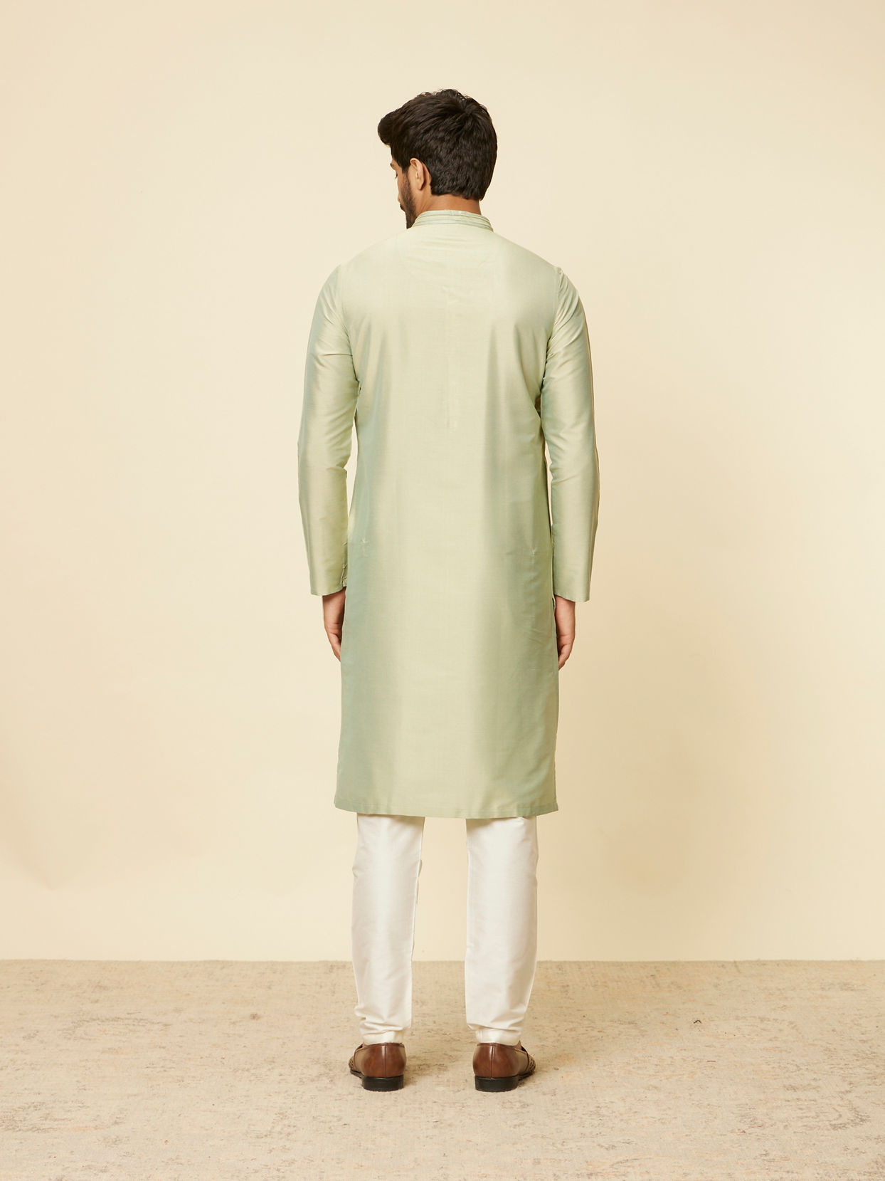 Manyavar Men Light Mid Green Kurta Set