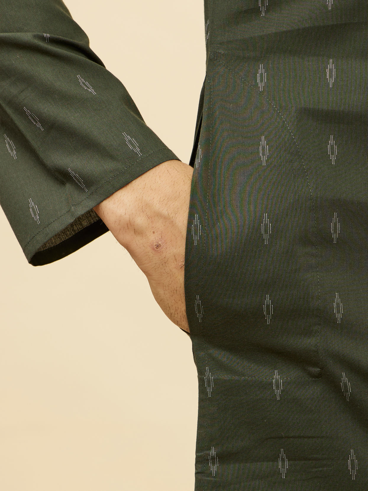 Manyavar Men Forest Green Diamond Printed Kurta Set