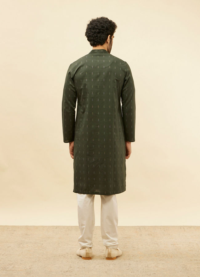 Manyavar Men Forest Green Diamond Printed Kurta Set image number 5