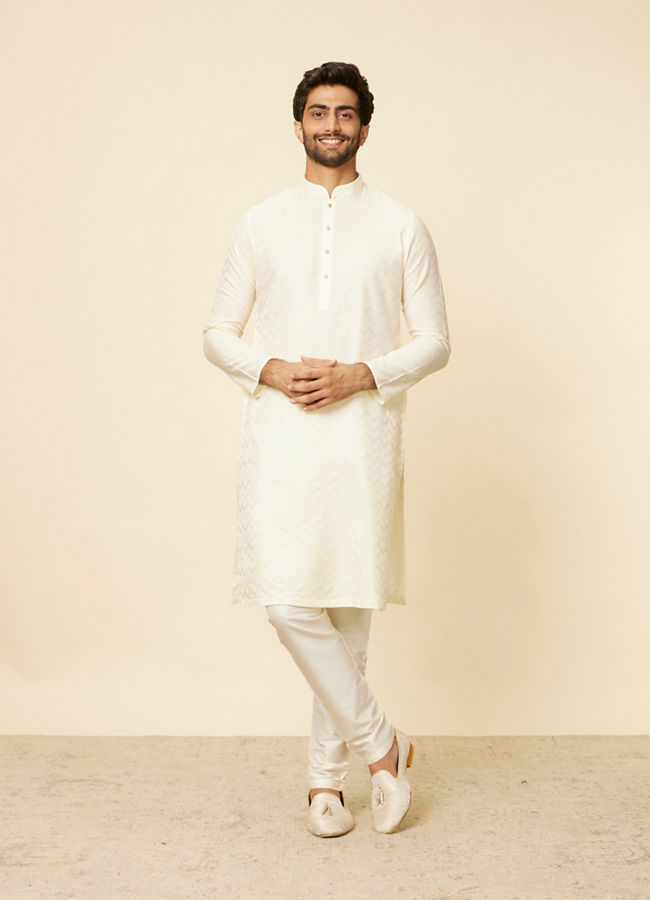 alt message - Manyavar Men Cream Ikat Patterned Kurta Set image number 2