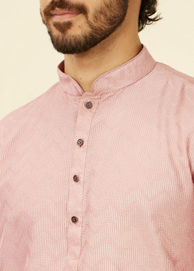 Manyavar Men Peach Chevron Patterned Kurta Set image number 1