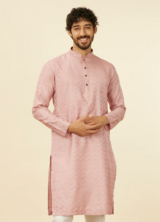 alt message - Manyavar Men Peach Chevron Patterned Kurta Set image number 0