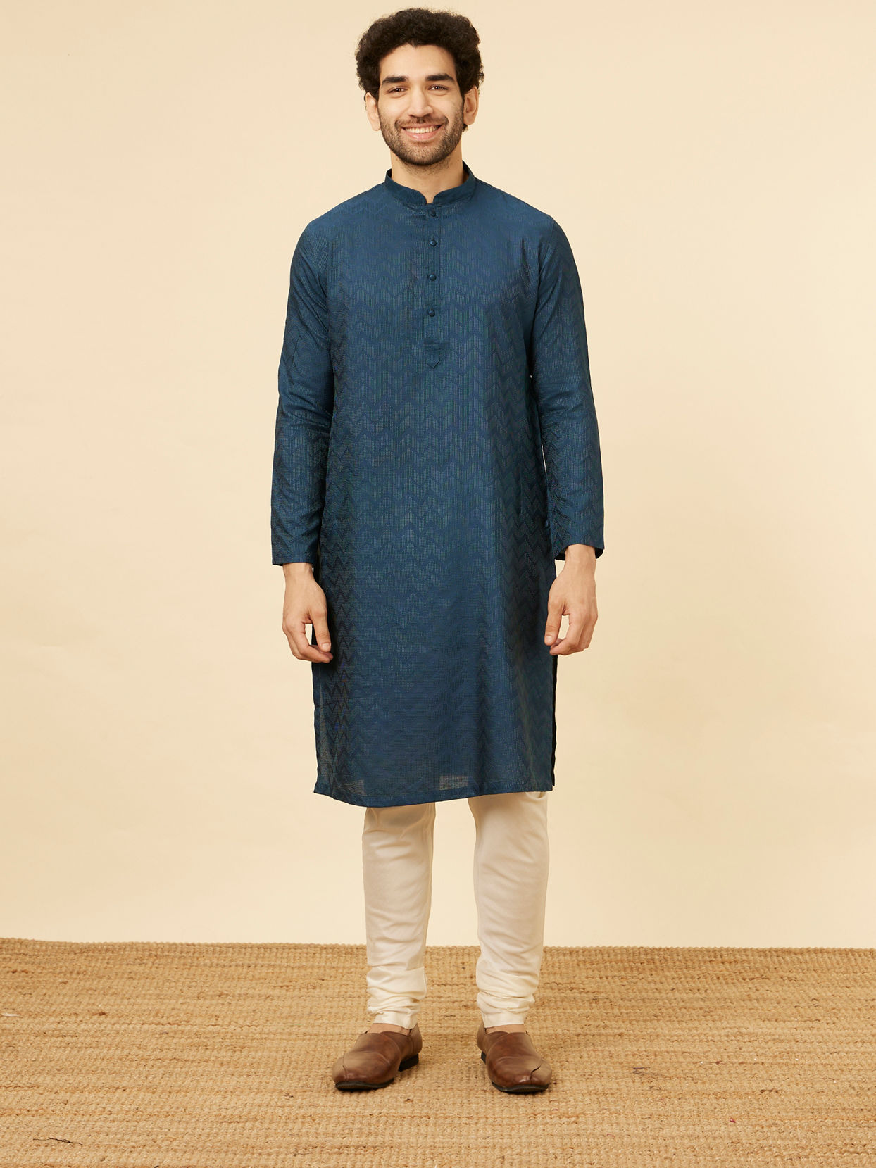 Manyavar Men Indigo Blue Chevron Patterned Kurta Set