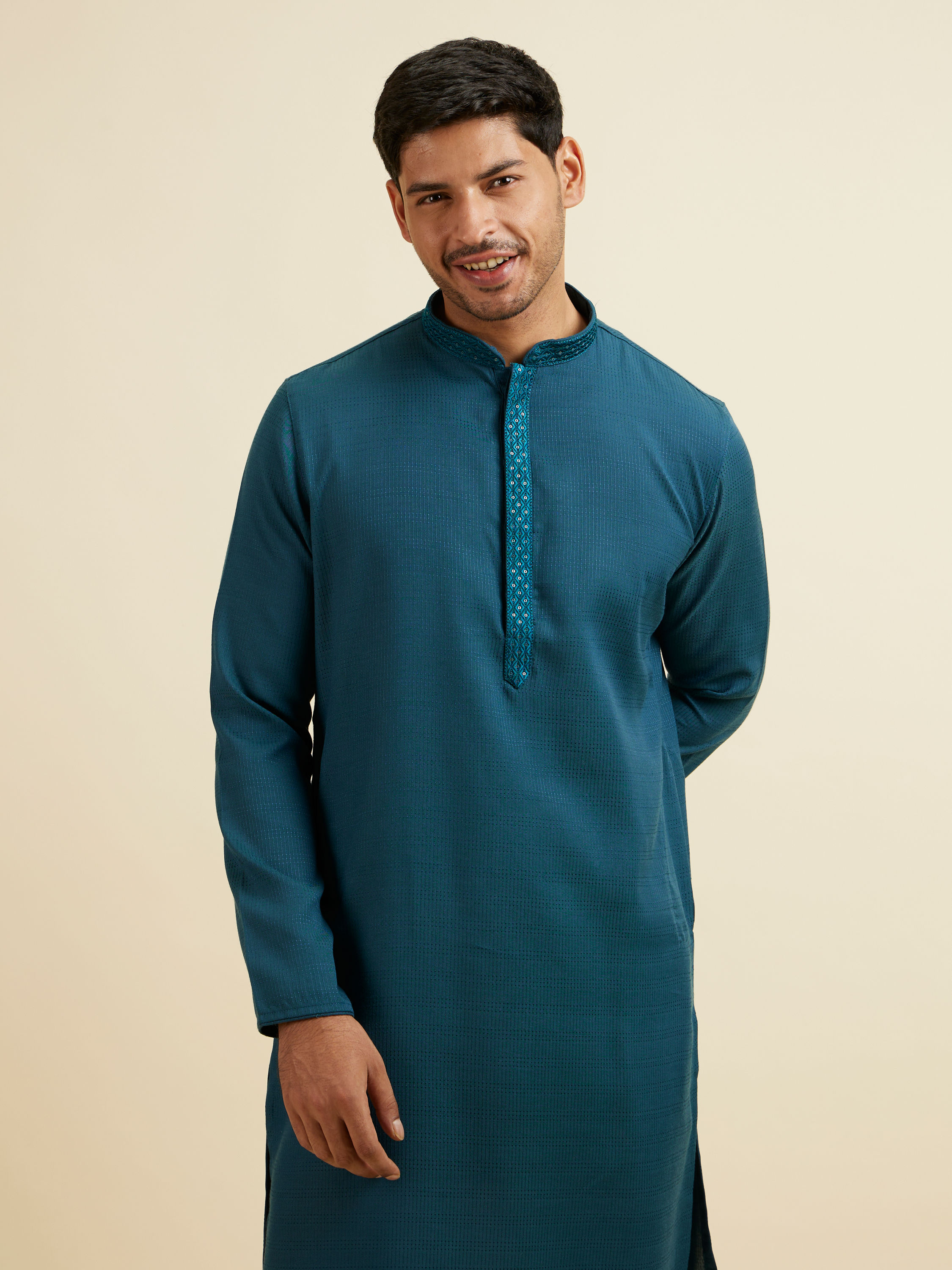 Manyavar Men Teal Blue Plain Kurta Set