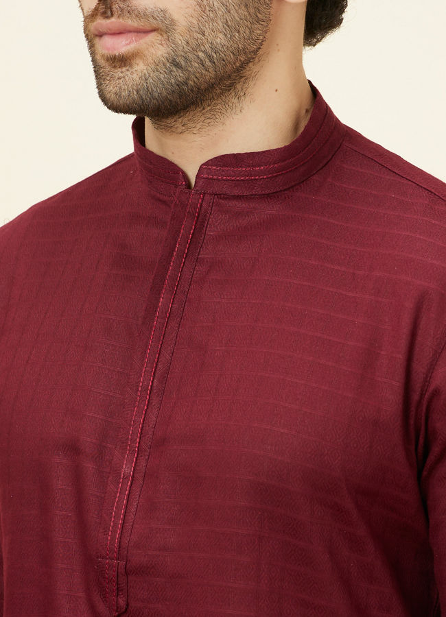 Manyavar Men Maroon Self Patterned Classic Kurta Set image number 1