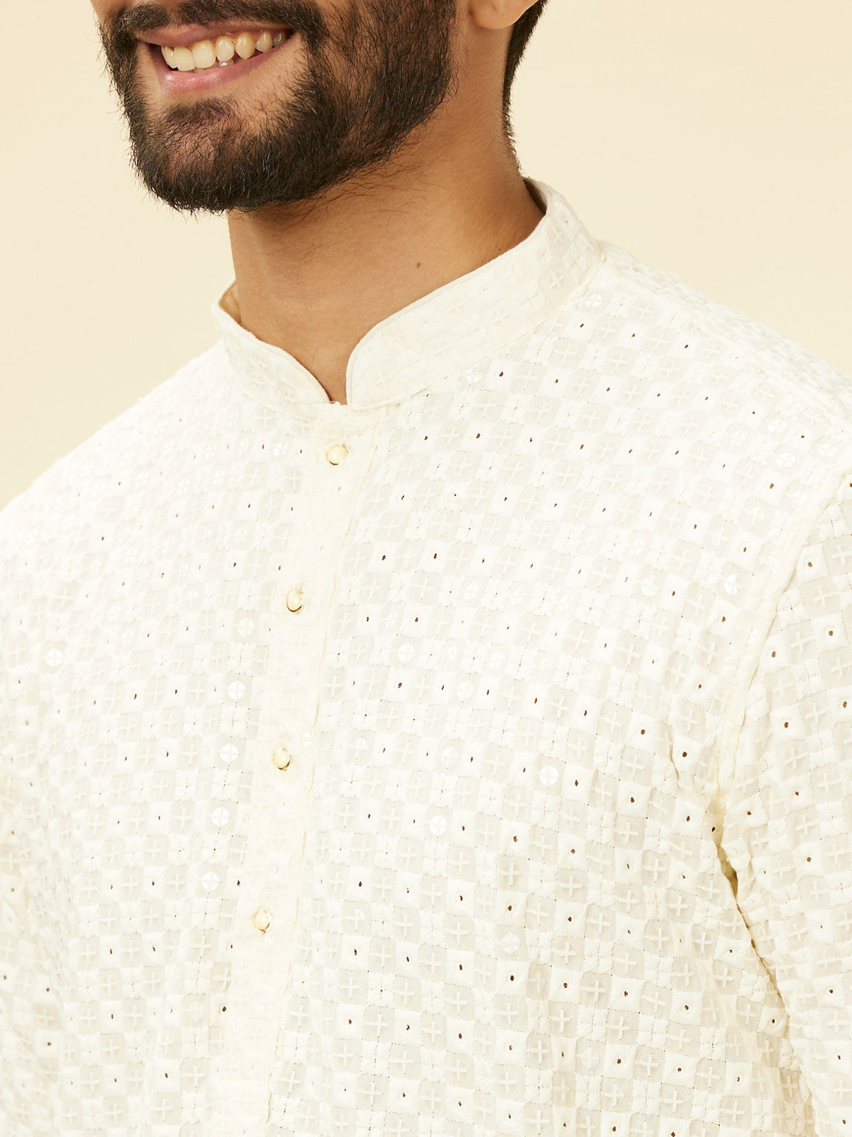 alt message - Manyavar Men Soft White Chikankari Embroidered Sequined Kurta Set image number 1