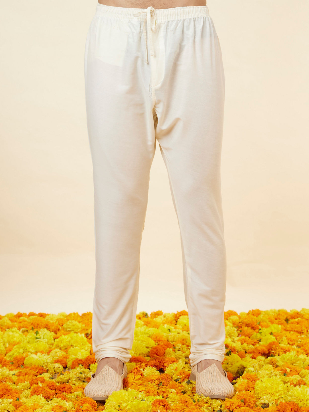 Manyavar Men Buttercream Ditsy Floral Chikankari Kurta Set
