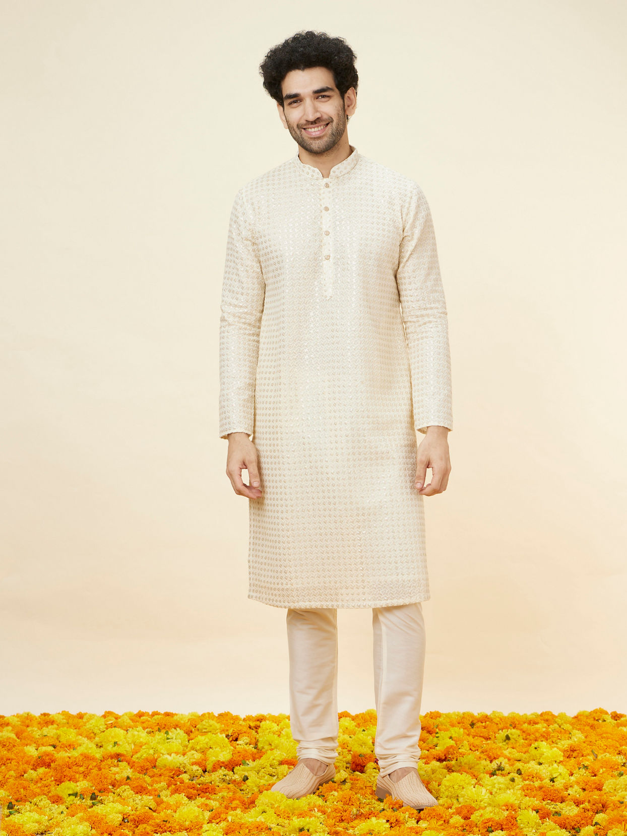 alt message - Manyavar Men Buttercream Ditsy Floral Chikankari Kurta Set image number 2