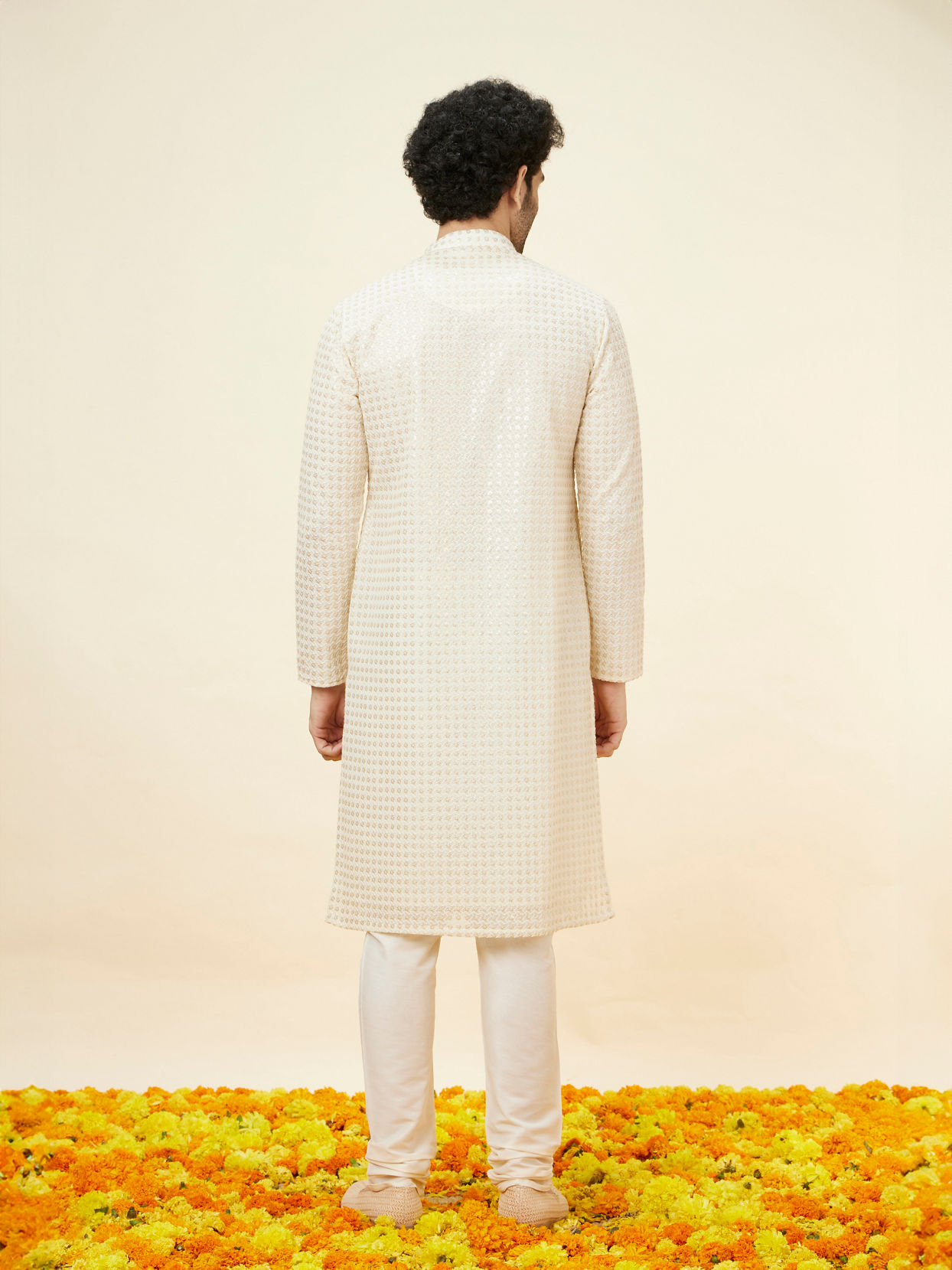 alt message - Manyavar Men Buttercream Ditsy Floral Chikankari Kurta Set image number 5