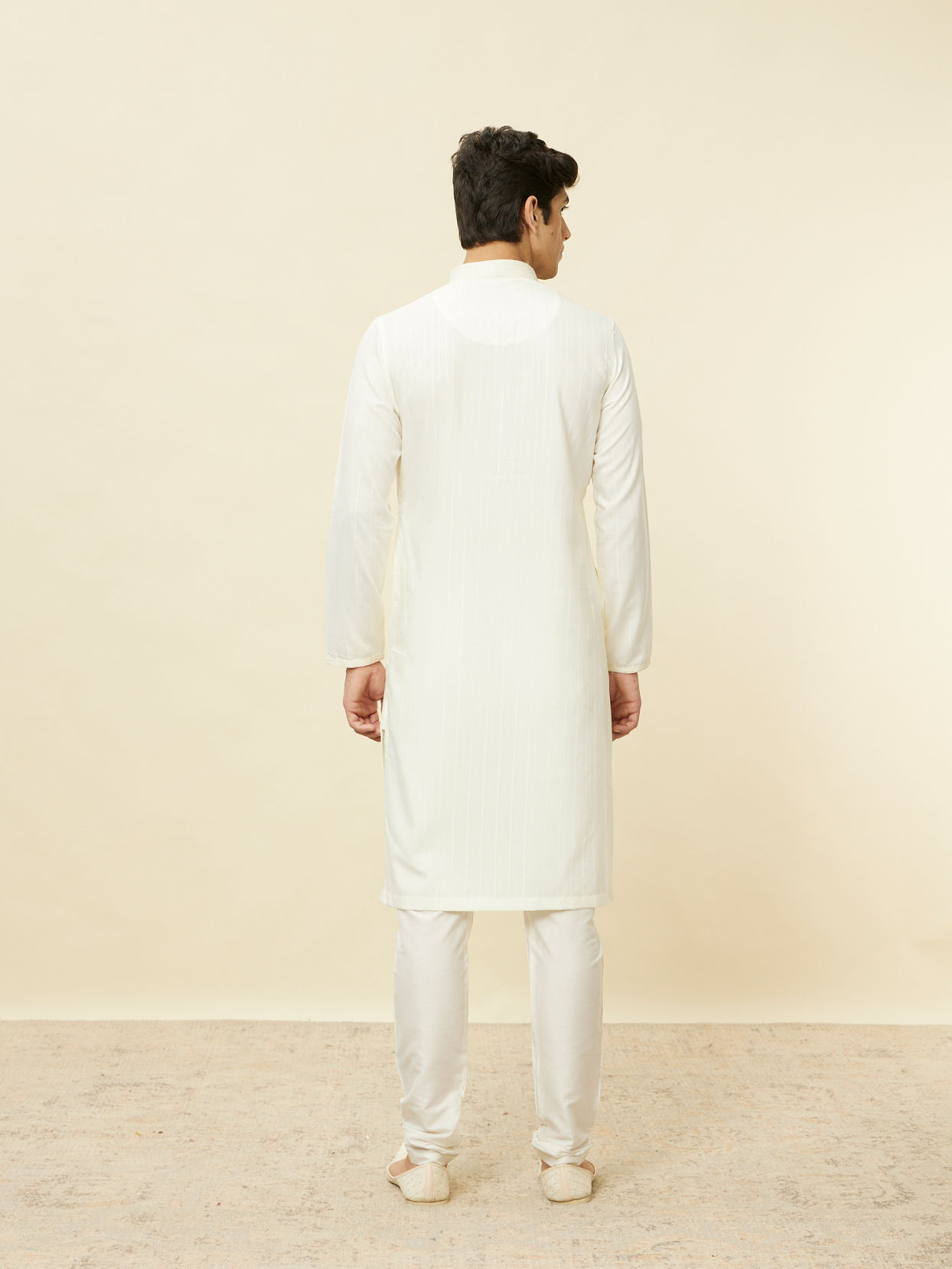 Manyavar Men Pearled Ivory White Linear Patterned Kurta Set