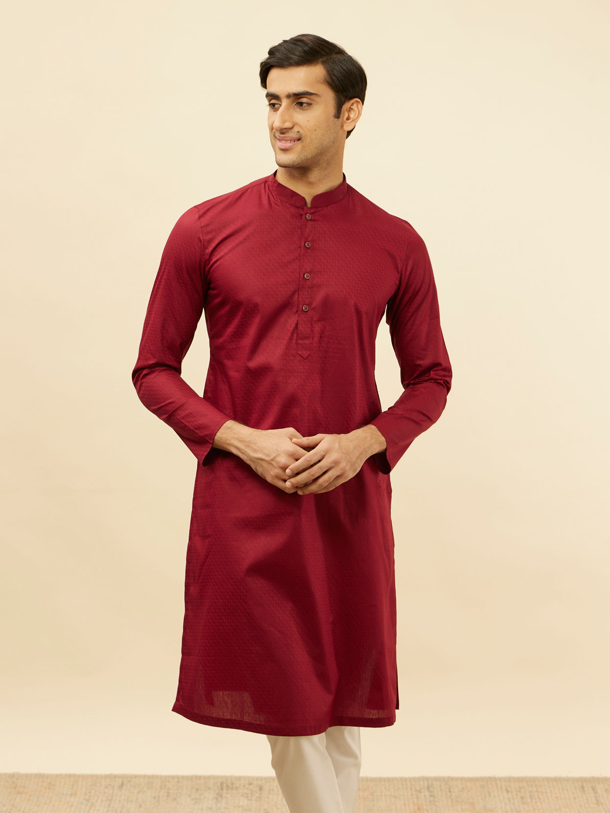 alt message - Manyavar Men Maroon Chevron Patterned Kurta Set image number 0