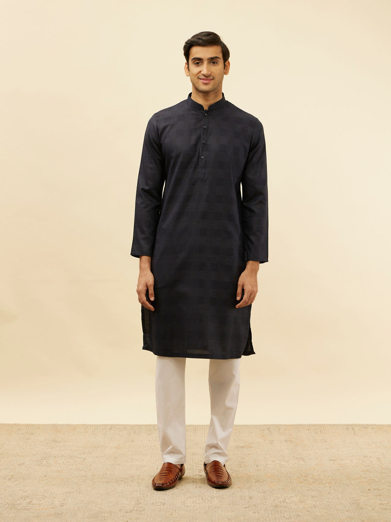 alt message - Manyavar Men Dark Blue Self Patterned Kurta Set image number 2