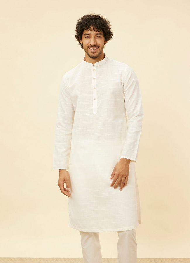 alt message - Manyavar Men Warm White Grid Patterned Kurta Set image number 0