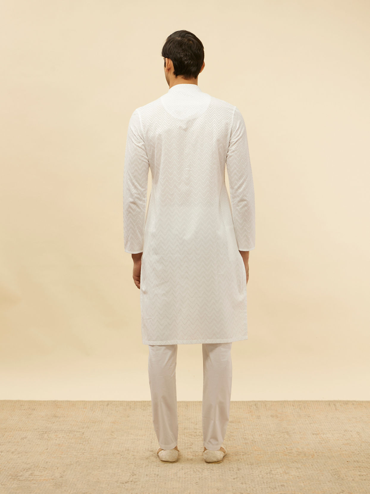 Manyavar Men Bright White Chevron Patterned Kurta Set