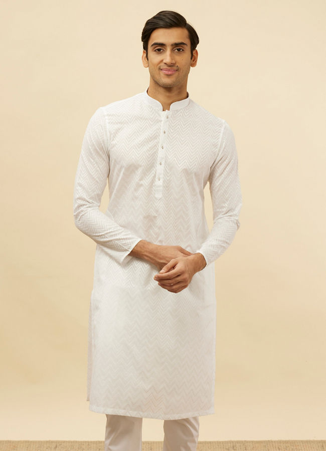 alt message - Manyavar Men Bright White Chevron Patterned Kurta Set image number 0